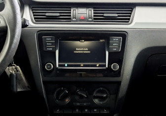 Подержанный автомобиль Skoda Rapid Liftback 2019 года (15 фото)