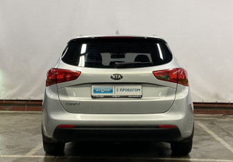 Подержанный автомобиль Kia Ceed Wagon 2018 года (6 фото)