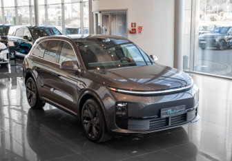 Новый LiXiang L6 2025 (9 фото)