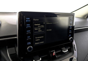 Подержанный автомобиль Toyota Corolla Sedan 2021 года (25 фото)