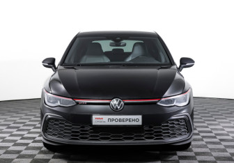 Подержанный автомобиль Volkswagen Golf GTI Hatchback 2021 года (2 фото)