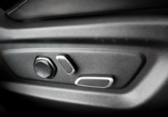 Подержанный автомобиль Changan UNI-K 2023 года (26 фото)