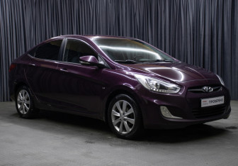 Подержанный автомобиль Hyundai Solaris Sedan 2013 года (3 фото)