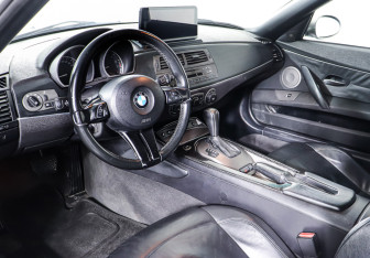 Подержанный автомобиль BMW Z4 Roadster 2004 года (24 фото)