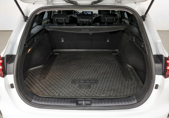 Подержанный автомобиль Kia Ceed Wagon 2020 года (10 фото)