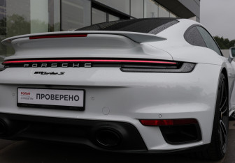 Подержанный автомобиль Porsche 911 Coupe 2023 года (26 фото)