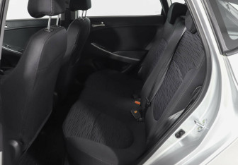 Подержанный автомобиль Hyundai Solaris Hatchback 2016 года (8 фото)