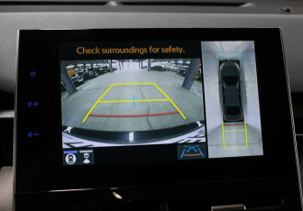 Подержанный автомобиль Toyota Avalon 2023 года (21 фото)