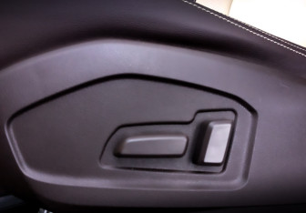 Подержанный автомобиль FAW Bestune T77 2022 года (21 фото)