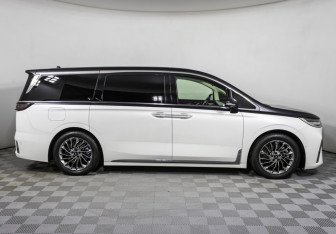 Подержанный автомобиль Voyah Dream 2023 года (4 фото)