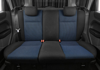 Подержанный автомобиль Ford Focus Wagon 2006 года (17 фото)