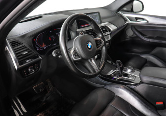 Подержанный автомобиль BMW X4 2019 года (12 фото)