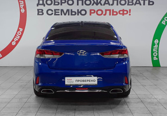 Подержанный автомобиль Hyundai Sonata 2017 года (5 фото)