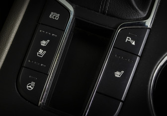 Подержанный автомобиль Kia Carnival 2019 года (17 фото)