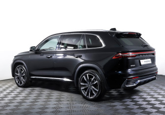 Подержанный автомобиль Geely Monjaro 2023 года (7 фото)