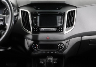 Подержанный автомобиль Hyundai Creta 2017 года (10 фото)