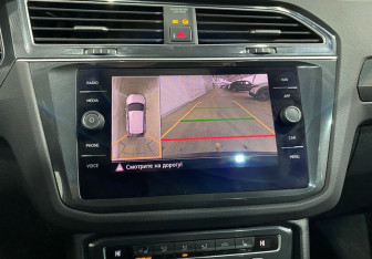 Подержанный автомобиль Volkswagen Tiguan 2018 года (14 фото)