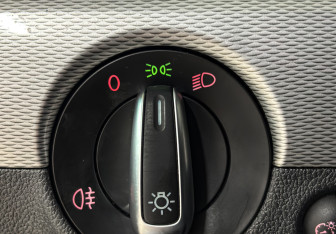 Подержанный автомобиль Volkswagen Jetta Sedan 2016 года (16 фото)