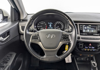 Подержанный автомобиль Hyundai Solaris Sedan 2020 года (21 фото)