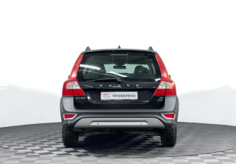 Подержанный автомобиль Volvo XC70 2008 года (6 фото)