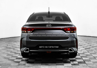 Подержанный автомобиль Kia Rio Sedan 2021 года (6 фото)