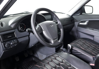 Подержанный автомобиль LADA (ВАЗ) Priora Sedan 2014 года (13 фото)
