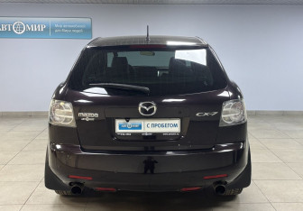 Подержанный автомобиль Mazda CX-7 2008 года (6 фото)