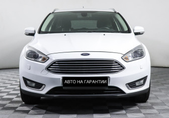 Подержанный автомобиль Ford Focus Wagon 2015 года (2 фото)