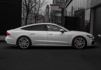 Подержанный автомобиль Audi A7 2020 года (4 фото)