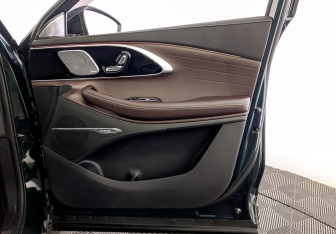 Подержанный автомобиль Exeed TXL 2024 года (25 фото)