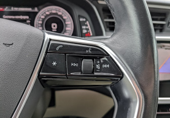 Подержанный автомобиль Audi A6 Sedan 2021 года (26 фото)