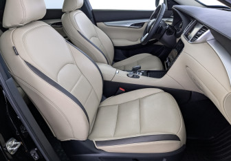 Подержанный автомобиль Infiniti QX50 2021 года (24 фото)