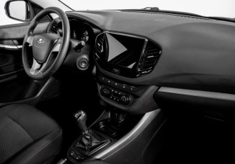 Подержанный автомобиль LADA (ВАЗ) Vesta Sedan 2017 года (10 фото)