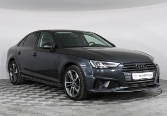 Подержанный автомобиль Audi A4 Sedan 2018 года (3 фото)