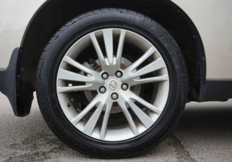 Подержанный автомобиль Lexus RX 2010 года (9 фото)