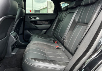 Подержанный автомобиль Land Rover Range Rover Velar 2021 года (10 фото)
