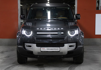 Подержанный автомобиль Land Rover Defender Suv 2023 года (2 фото)