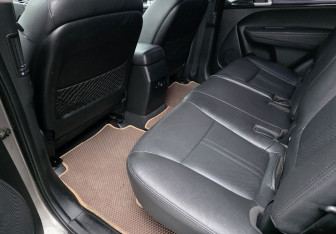 Подержанный автомобиль Kia Sorento 2010 года (10 фото)