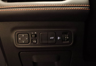 Подержанный автомобиль Changan UNI-K 2023 года (8 фото)