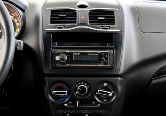 Подержанный автомобиль LADA (ВАЗ) Granta Sedan 2023 года (15 фото)