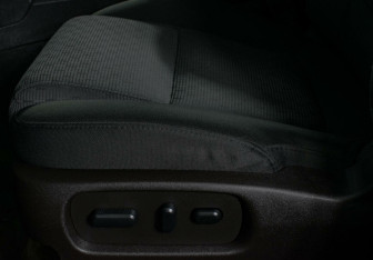 Подержанный автомобиль Ford Explorer 2014 года (13 фото)