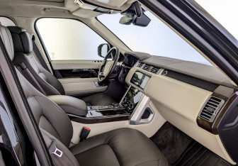 Подержанный автомобиль Land Rover Range Rover 2021 года (11 фото)