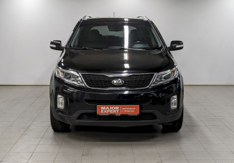 Подержанный автомобиль Kia Sorento 2014 года (2 фото)