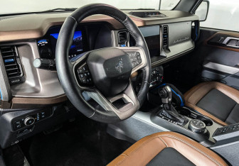 Подержанный автомобиль Ford Bronco 2022 года (13 фото)