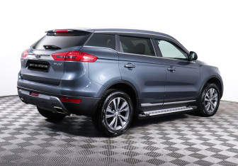 Подержанный автомобиль Geely Atlas 2022 года (5 фото)
