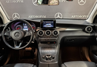 Подержанный автомобиль Mercedes-Benz GLC Coupe 2018 года (14 фото)