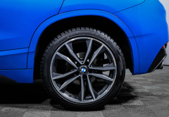 Подержанный автомобиль BMW X2 2019 года (15 фото)