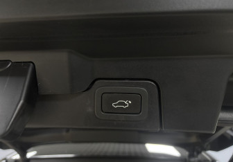 Подержанный автомобиль Land Rover Range Rover Evoque 2017 года (31 фото)