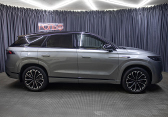 Подержанный автомобиль Jaecoo J8 2024 года (3 фото)