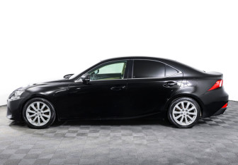Подержанный автомобиль Lexus IS Sedan 2014 года (8 фото)